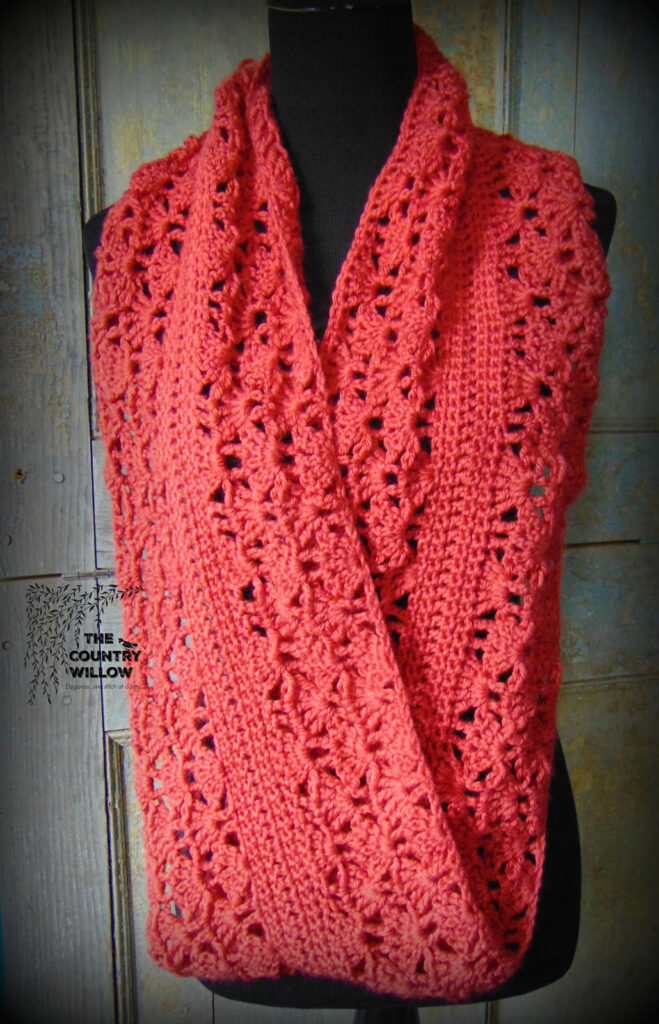 How to Make a Crochet Rouge Infinity Scarf